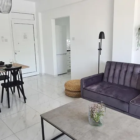 דירה Phaedrus Living - Seaside Executive Flat Harbour 206