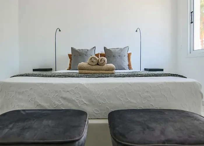 Phaedrus Living - Seaside Executive Flat Harbour 206 アパート