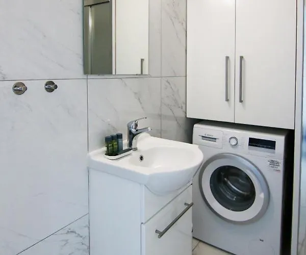 Phaedrus Living - Seaside Executive Flat Harbour 206 Διαμέρισμα *